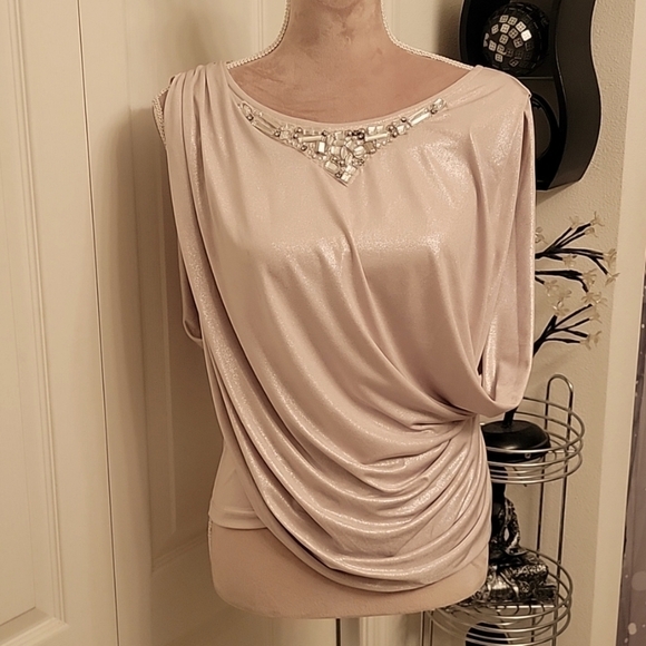 Unique Jennifer Lopez Champagne Colored Jeweled Sleeveless Drape Blouse, Size XS - Picture 1 of 8